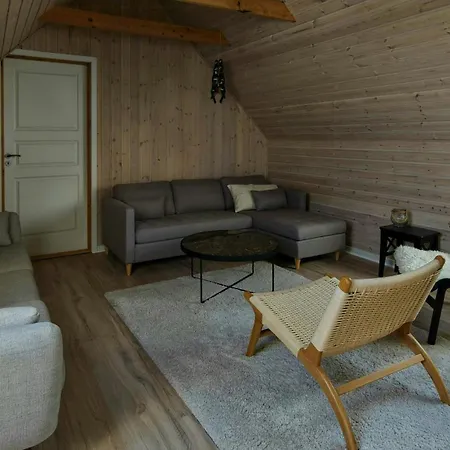 Feriehus Renovated With Starry Sky Views Barrit